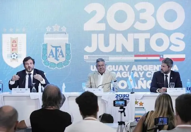 呼声无形中, 邝兆镭, 一边倒反对