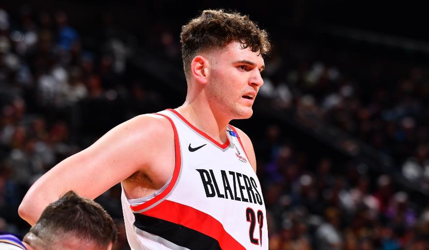 两队继续打 两队继续打